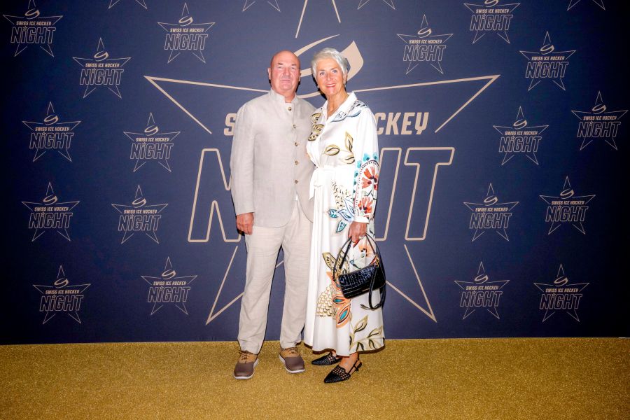 Denis Vaucher, CEO National League, mit seiner Ehefrau Marianne.