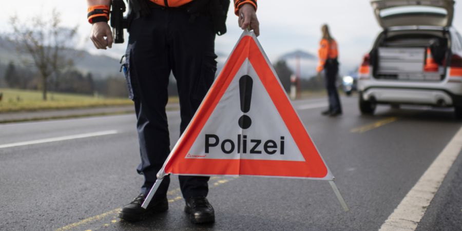 Während einer Kontrolle in Stein hielt die Polizei einen Raser an. (Symbolbild)