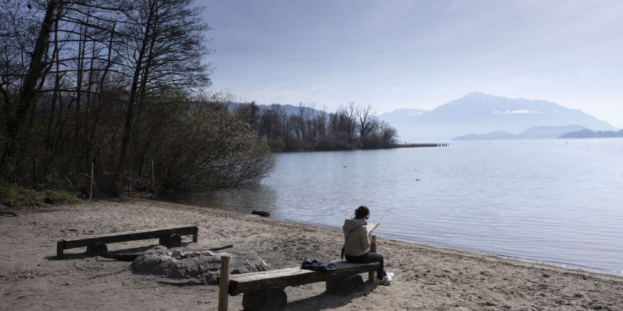 Im Kanton Zug dürfen Feuerstellen nicht mehr benutzt werden, unabhängig davon, wie nahe oder wie weit entfernt sie vom Wald sind. (Archivaufnahme)
