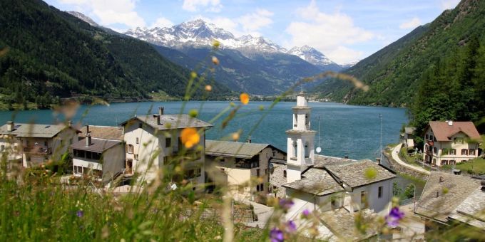 Das Südufer des Lago di Poschiavo: Wakkerpreis 2025 für innovative Verknüpfung von Tradition und Moderne. Poschiavo Wakkerpreis 2025