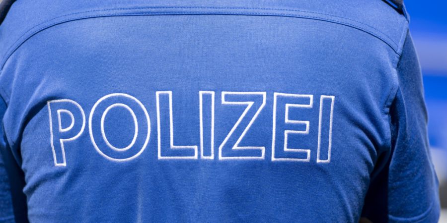 Die Luzerner Polizei fasste in der Nacht auf Donnerstag einen mutmasslichen Einbrecher in der Stadt Luzern. (Symbolbild)