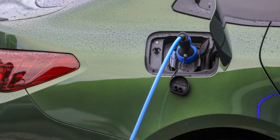 Die vom Bundesrat vorgeschlagene Besteuerung von Elektrofahrzeugen ab 2030 stösst in dieser Form nicht auf ungeteilte Zustimmung. (Archivbild)