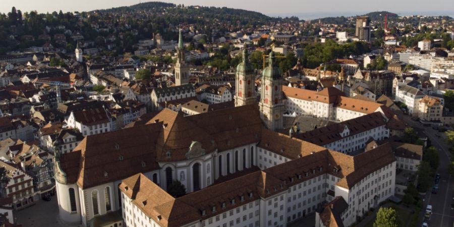 Das Bistum St. Gallen will die kirchenrechtlichen Untersuchungen gegen zwei beschuldigte Priester weiterführen. (Archivbild)