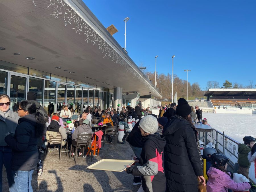 Auch nicht schlecht: Zuschauen an der Sonne und den Sonntag geniessen.