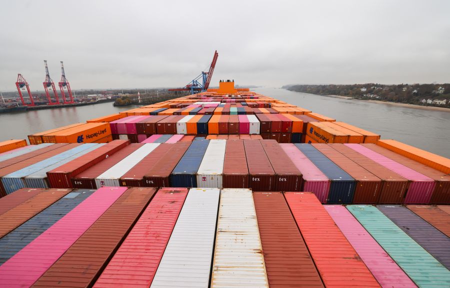 Die deutsche Reederei bleibt skeptisch trotz des Waffenstillstands in der Region.