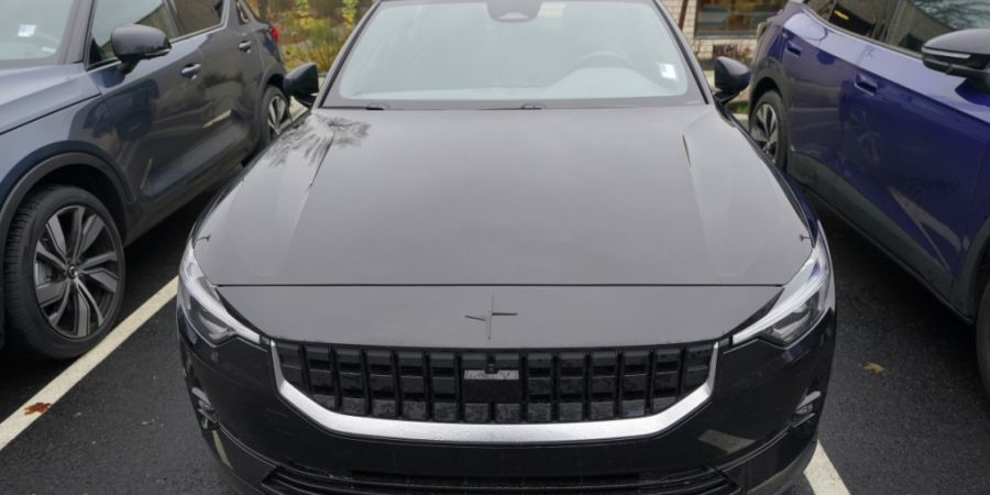 Die gestiegenen Preise für Benzin und Diesel wirken sich positiv auf das Geschäft von Elektrofahrzeugen aus. (Archivbild)