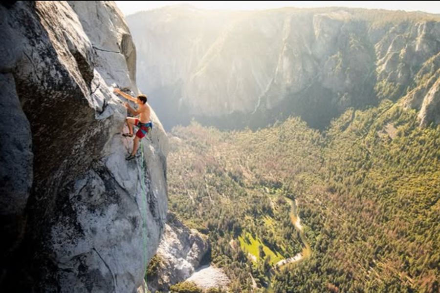 Honnold hat bereits andere Hochhäuser erklommen.