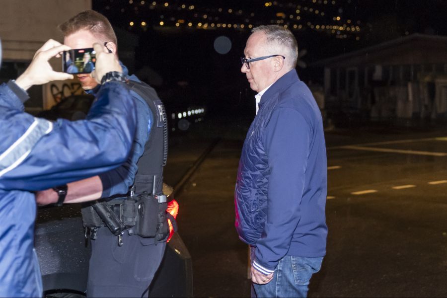 Am Montag befragte die Walliser Staatsanwaltschaft erstmals Nicolas Féraud, Gemeindepräsident von Crans-Montana.