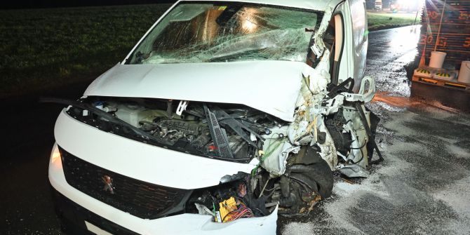 Totalschaden Unfall Rain