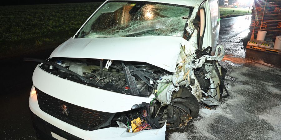 Totalschaden Unfall Rain