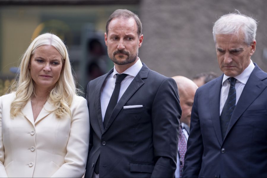 Laut einem Bericht wird hinter den Palastmauern die Möglichkeit einer Scheidung von Mette-Marit und Haakon diskutiert.