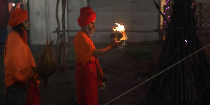 Derzeit findet das weltgrösste Pilgerfestival in Indien statt. indien