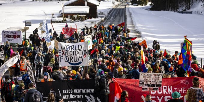 Bei Davos GR kam es zu Demonstrationen gegen das WEF. Davos