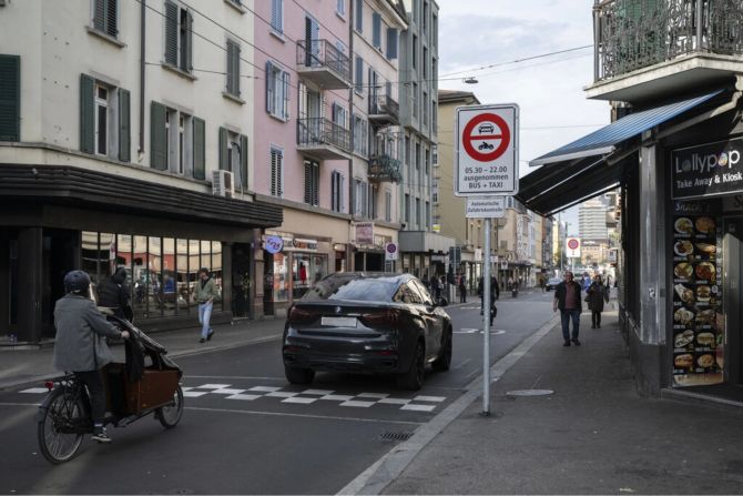 Langstrasse Zürich Sonne schliesst