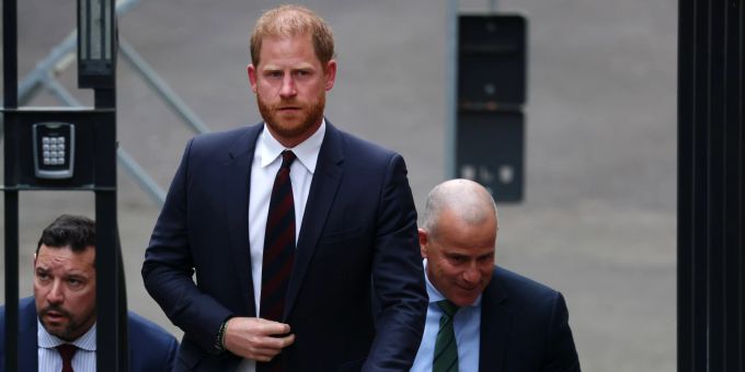 Prinz Harry streitet sich mit dem britischen Innenministerium um Polizeischutz. Prinz Harry