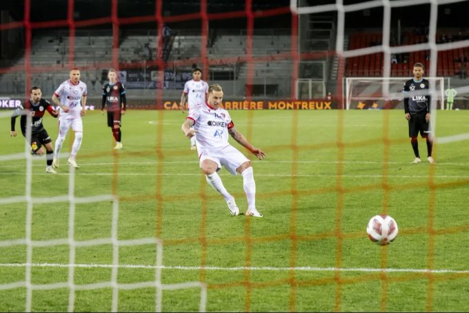 Reto Ziegler trifft in der Aufstiegssaison für den FC Sion. Reto Ziegler
