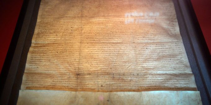Die Magna Carta gilt als Vorläuferin moderner Verfassungsdokumente. Magna Carta