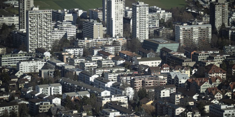 Die Stadt Chur budgetiert ein Minus. Die Sparmassnahmen wirken sich bereits auf das Ergebnis aus. (Archivbild)