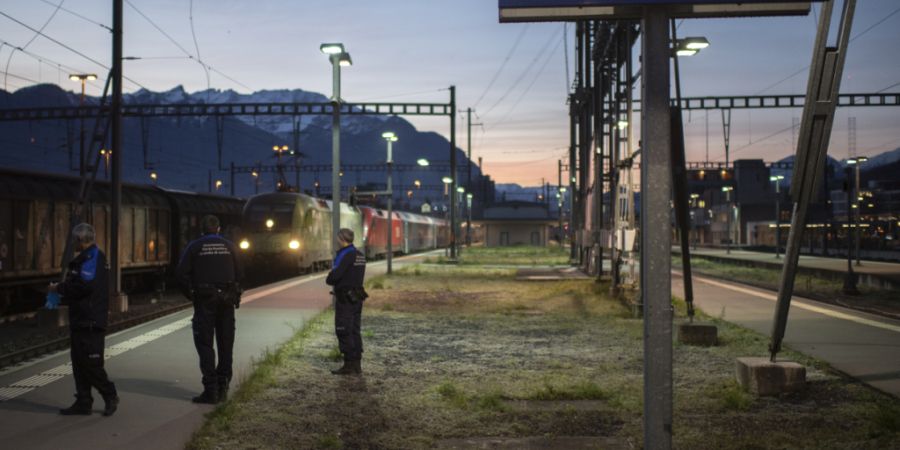 Die viermonatige Totalsperre aufgrund von Sanierungsarbeiten der Bahnlinie von Feldkirch A nach Buchs SG wird aufgehoben. (Archivbild)