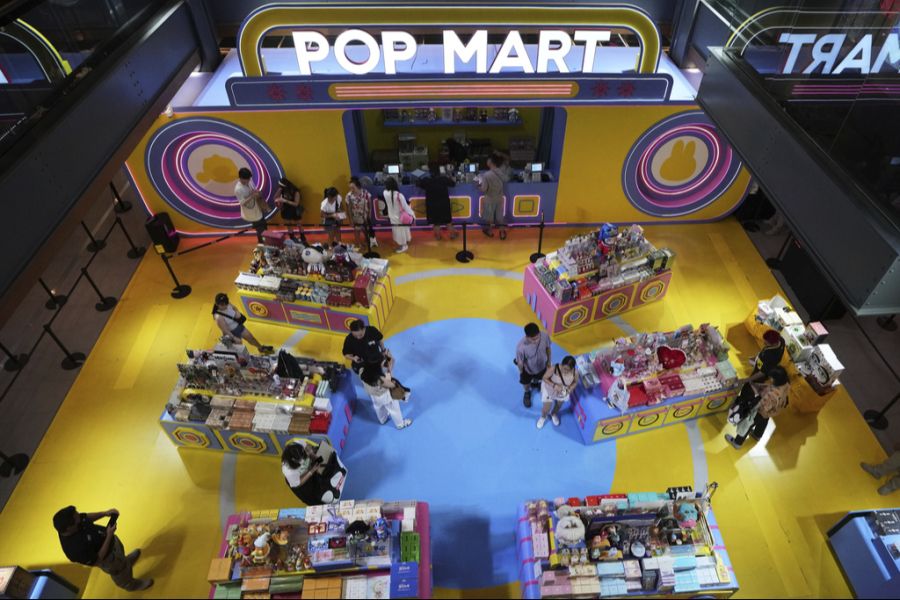 Die Regale nach den Plüschtieren sind in Pop-Mart-Stores häufig leer.