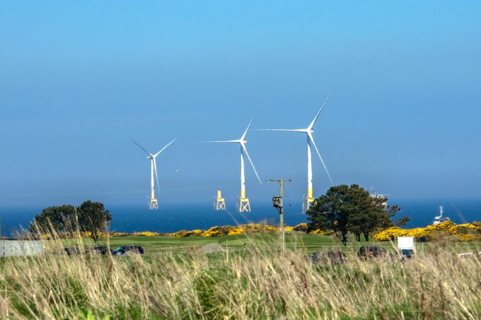 Mineralische Rohstoffe sind für den Ausbau erneuerbarer Energie unverzichtbar. Rohstoffe