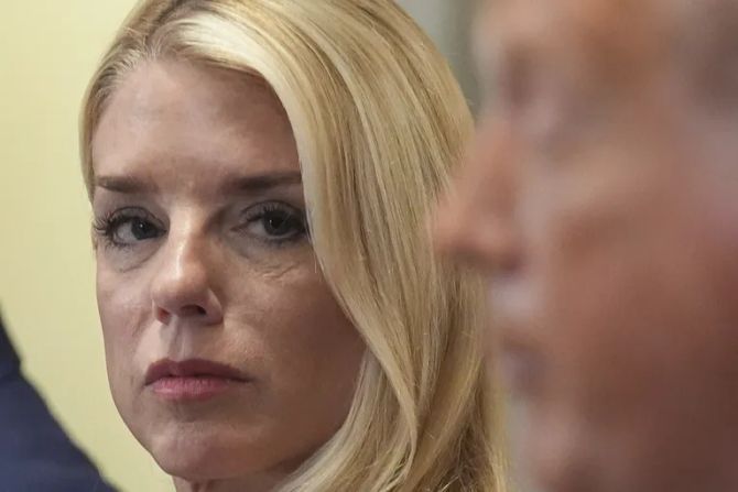 US Bondi Trump
