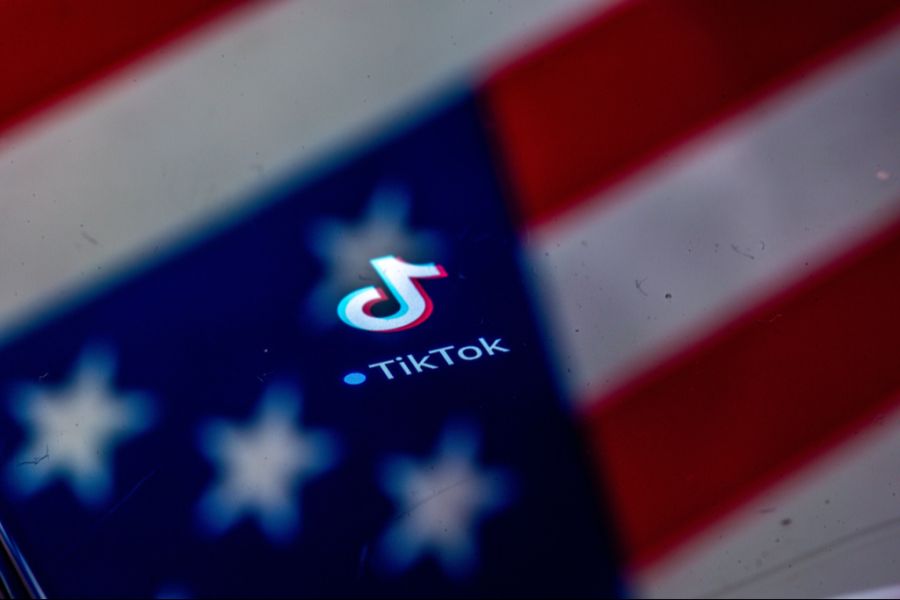 Einige Influencer nutzten die Chance zur Selbstvermarktung und streamten live auf Tiktok. (Symbolbild)