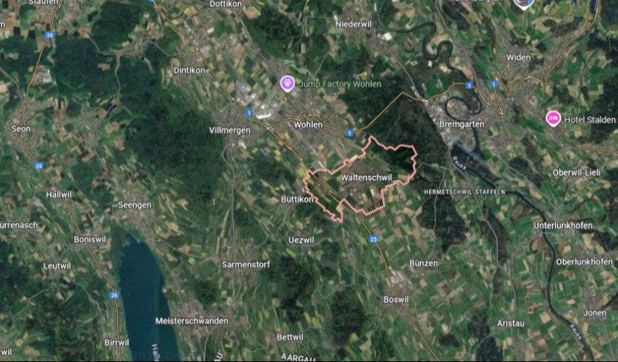 Waltenschwil liegt im Kanton Aargau und grenzt an Wohlen.