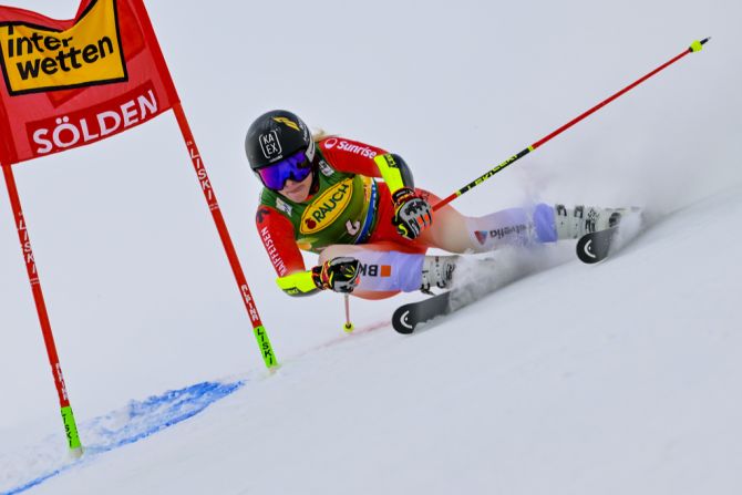 lara gut-behrami