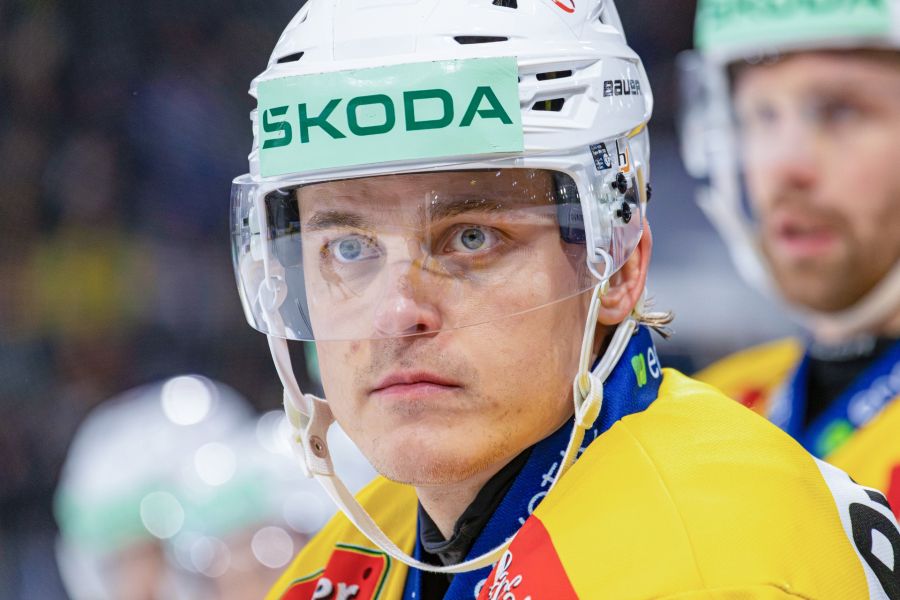 Julius Honka SLAPSHOT