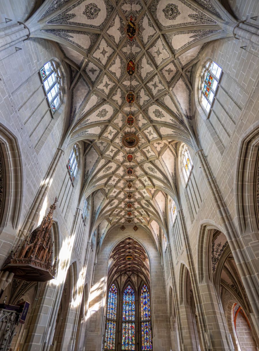 Berner Münster Innenbereich Decke