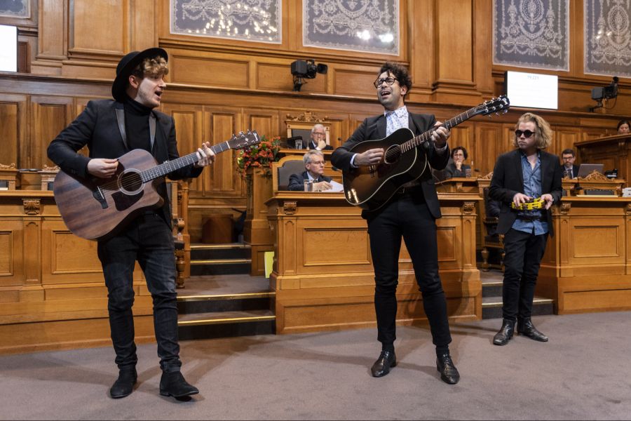 2019 spielte Pegasus zur Eröffnung der Session live vor dem Ständerat im Bundeshaus.