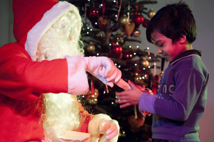 Das Brauchtum reicht in eine Zeit zurück, in der der Samichlaus-Tag das einzige Fest war, bei dem es für Kinder Geschenke gab. (Archivbild)