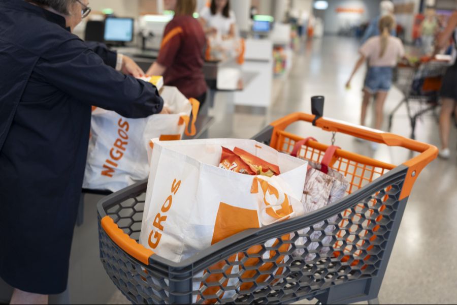 Die Migros bewirbt in der Vorweihnachtszeit gewisse Produkte mit ihrem Wichtel Finn. (Symbolbild)