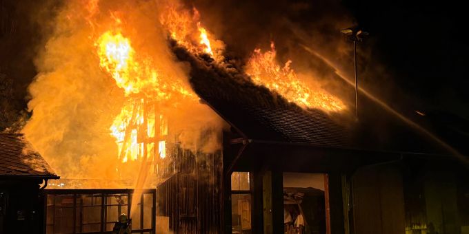 20 Tiere gerettet - Armeegebäude in Frauenfeld TG durch Brand zerstört