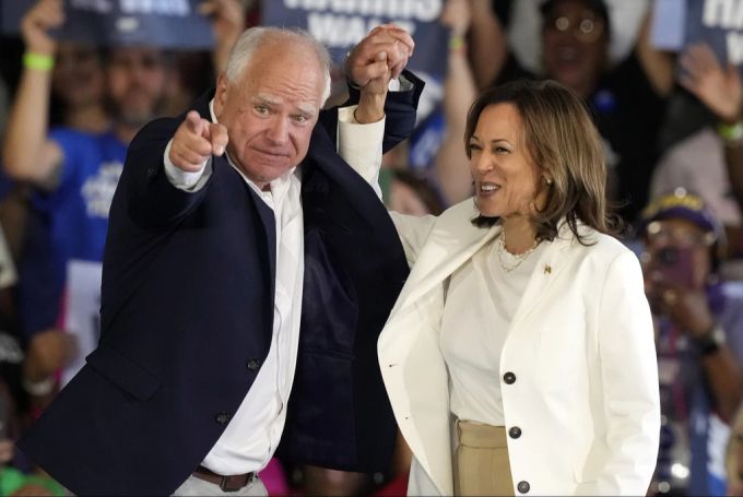 Tim Walz Kamala Harris