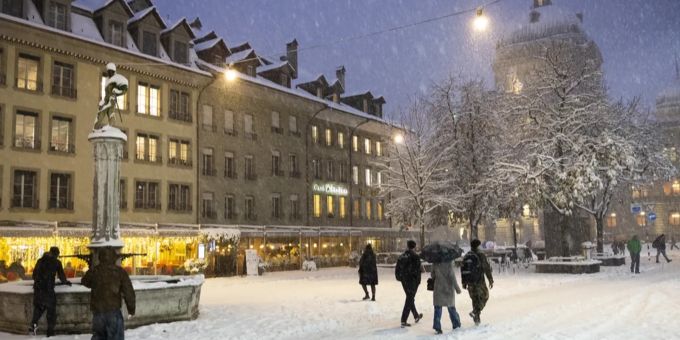 Schneefall Flachland