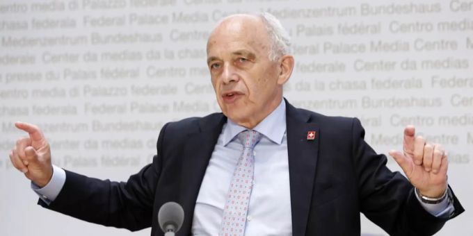 Finanzminister Ueli Maurer hatte in Rekordzeit ein System für Notkredite auf die Beine gestellt. ueli maurer Coronavirus