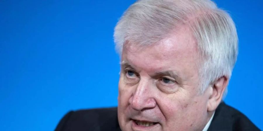 «Griechenland braucht unsere Unterstützung»: Bundesinnenminister Horst Seehofer. Foto: Bernd von Jutrczenka/dpa