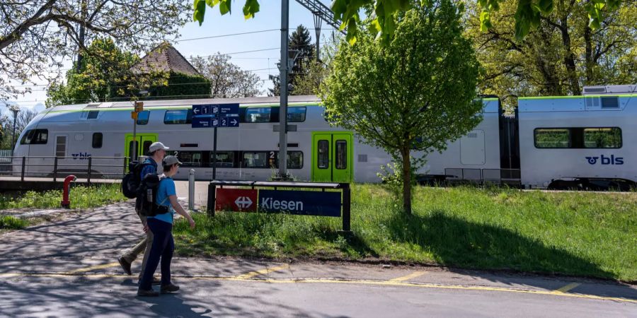 Bahnhof SBB in Kiesen.