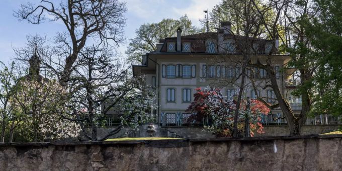 Das Schloss Muri. Das Schloss Muri.