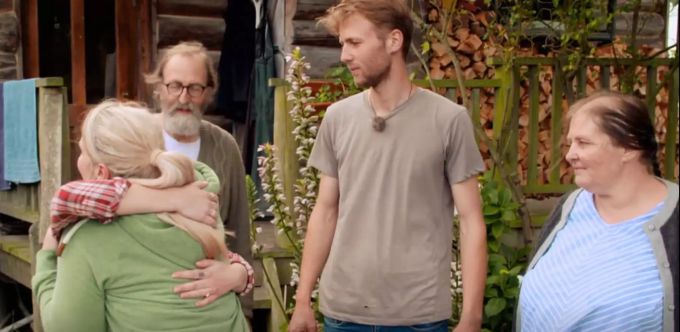 Bauer sucht Frau International: Katja verabschiedet sich bei Bauer Daniel und seiner Familie. Bauer sucht Frau International