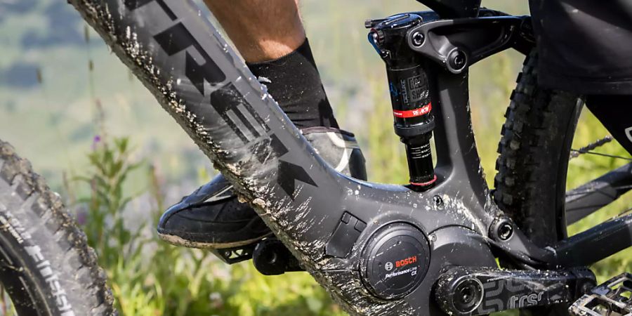 Im letzten Jahr starben elf Menschen bei einem Unfall mit einem E-Bike. (Symbolbild)