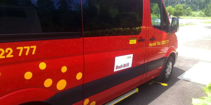 Der Badi-BUS wird an sehr schönen Samstagen und Sonntagen eingesetzt.