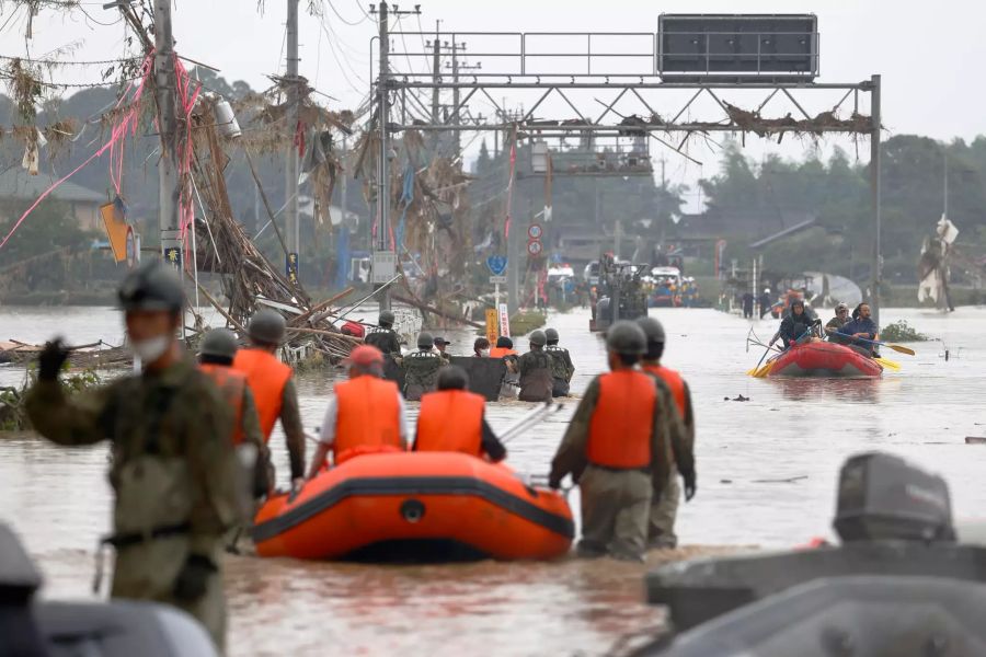 Nach Unwetter in Japan
