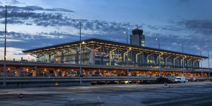 Der Euro-Airport in Basel. kleinflugzeug