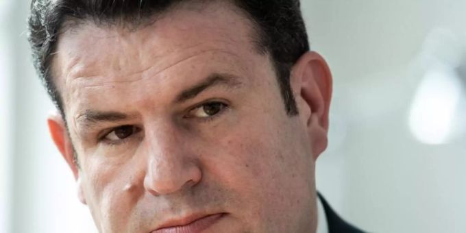 Home Office sei nicht überall möglich, sagte Bundesarbeitsminister Hubertus Heil. Foto: Bernd von Jutrczenka/dpa Home Office sei nicht überall möglich, sagte Bundesarbeitsminister Hubertus Heil. Foto: Bernd von Jutrczenka/dpa