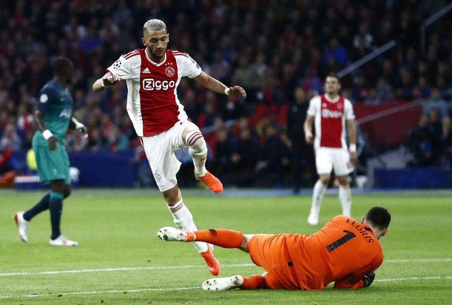 Hakim Ziyech wird im Sommer nach London wechseln.