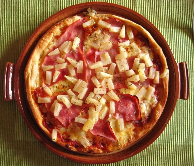 Man solle ab jetzt Pizza mit Ananas bestellen. Pizza Hawaii