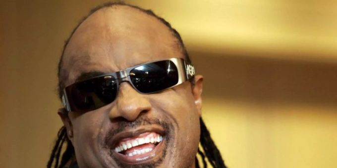 Aussergewöhnliche Karriere, aussergewöhnlicher Mensch: Stevie Wonder. Foto: Everett Kennedy Brown/epa/dpa Aussergewöhnliche Karriere, aussergewöhnlicher Mensch: Stevie Wonder. Foto: Everett Kennedy Brown/epa/dpa